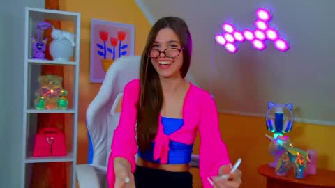 Snapshot of arianaallens chatting on April 16, 6:09 pm Ariana online show from April 16, 6:09 pm