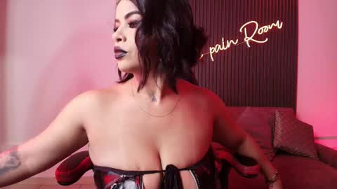 Arianna online show from February 2, 7:45 pm