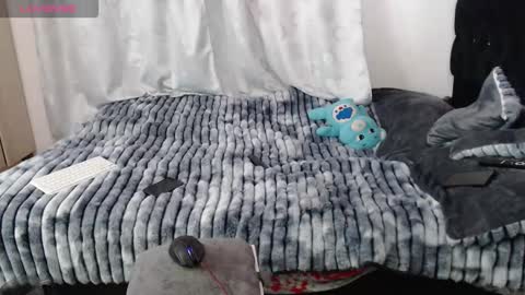 arianna and max online show from March 29, 12:21 am