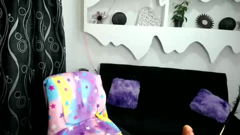 Snapshot of arianna_fairy chatting on October 30, 2:07 pm ariana online show from October 30, 2:07 pm