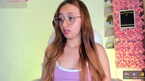 Snapshot of arianna_gren chatting on January 13, 1:16 pm Arianna online show from January 13, 1:16 pm