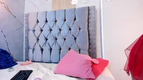 ARIANNA  MILLERS online show from June 14, 3:41 am
