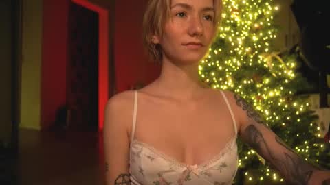Olivka online show from December 17, 5:40 am