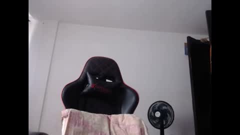 ariannaloovel online show from February 9, 6:12 pm