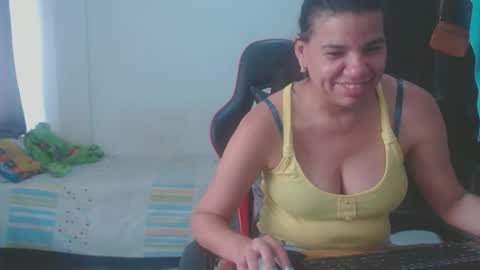 ariannaloovel online show from April 15, 4:25 pm