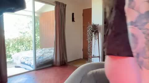 Snapshot of ariarose_xx chatting on July 8, 7:40 pm Aria online show from July 8, 7:40 pm