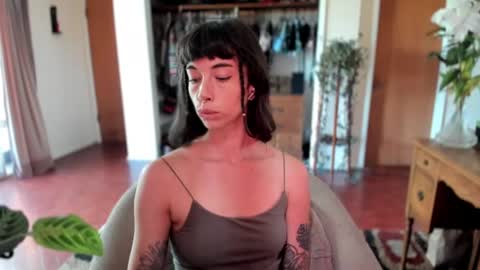 Snapshot of ariarose_xx chatting on July 28, 8:52 pm Aria online show from July 28, 8:52 pm