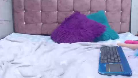 Snapshot of ariasmithog chatting on October 7, 3:09 pm ariasmithog online show from October 7, 3:09 pm