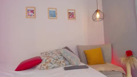 Aria online show from March 21, 8:19 am