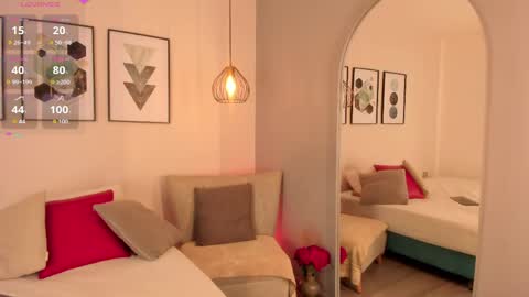 Aria online show from March 31, 2:02 am