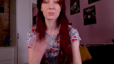 Snapshot of aribluush chatting on November 7, 6:24 am aribluush online show from November 7, 6:24 am