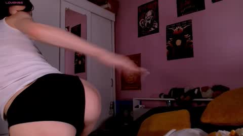 Snapshot of aribluush chatting on November 13, 6:34 am aribluush online show from November 13, 6:34 am