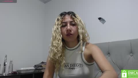 Ari Bunnie  online show from May 26, 8:32 am