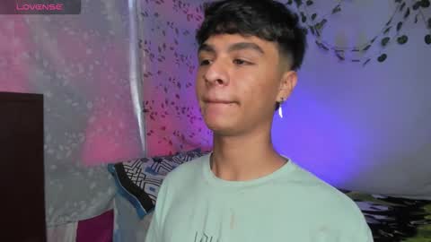 Snapshot of ariel_adan chatting on February 4, 5:30 pm ariel_adan online show from February 4, 5:30 pm