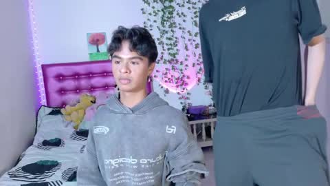 ariel_adan online show from May 8, 8:03 pm