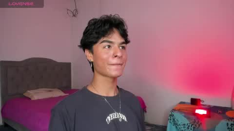 ariel_adan online show from May 18, 7:09 pm