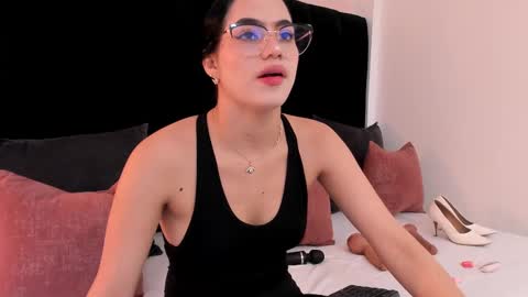 Ariel online show from September 25, 5:27 pm