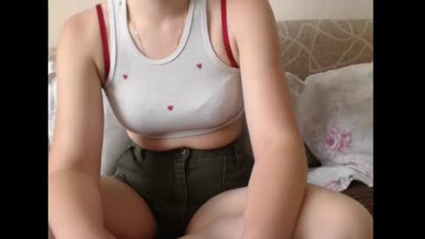 Snapshot of ariel_la chatting on July 7, 6:58 am Ariella online show from July 7, 6:58 am