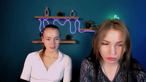 ariel_shadow online show from November 26, 9:43 am