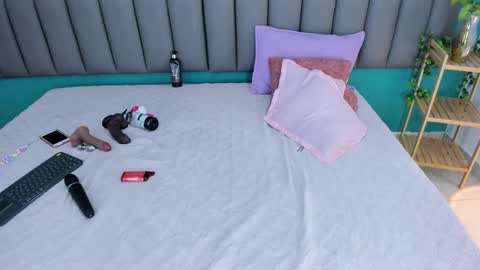 Snapshot of ariela__ chatting on September 27, 5:01 am ariela__ online show from September 27, 5:01 am