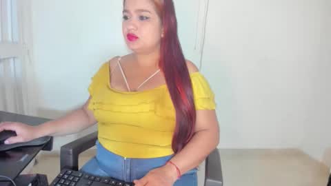 ariela_daltonn online show from February 15, 11:12 pm