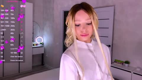 Snapshot of arielarlt chatting on July 22, 9:17 pm Ase online show from July 22, 9:17 pm