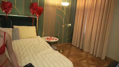 Ariel online show from March 11, 5:05 am