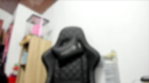 Snapshot of ariell_rose1 chatting on April 29, 2:26 am Stephany online show from April 29, 2:26 am