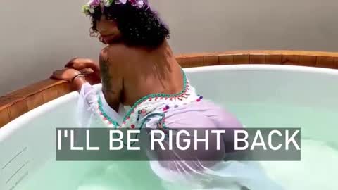 A R I   online show from December 14, 9:19 pm