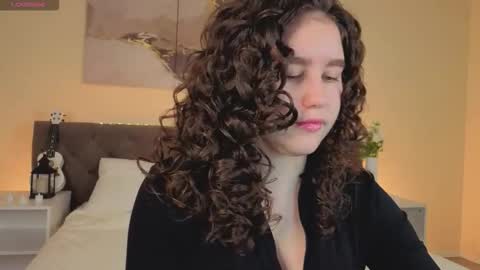 Ariella GTM3  Tue Wed Thu Fri Sat  0400 am-1030pm online show from November 14, 1:15 am