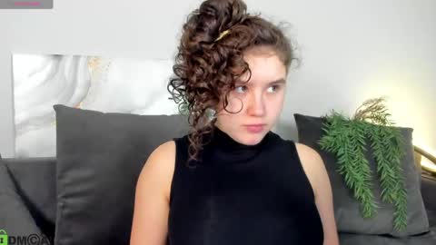 Snapshot of ariella_sol chatting on April 26, 1:14 am Ariella GTM3 Tue Wed Thu Fri Sat 0400 am-1030pm online show from April 26, 1:14 am