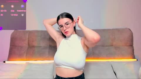 Ariella online show from May 8, 2:39 am