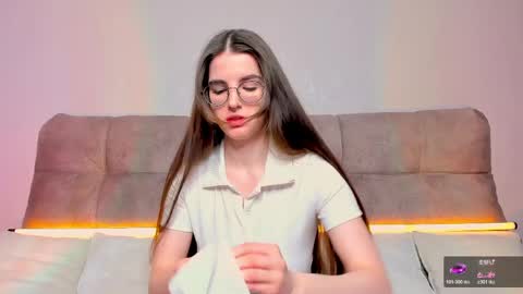 Ariella online show from May 16, 5:04 am