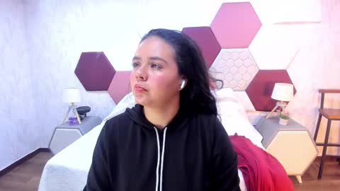 arriel online show from November 17, 4:18 am