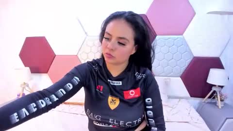 arriel online show from November 27, 12:46 am