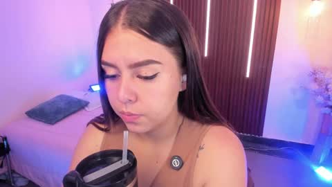  Arianna  online show from May 15, 2:35 pm