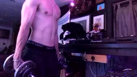 Snapshot of arimeyer chatting on December 7, 10:12 am arimeyer online show from December 7, 10:12 am