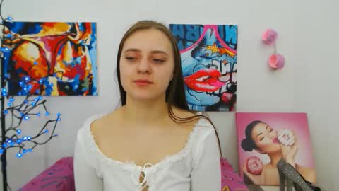 arinabelle online show from February 28, 2:01 am