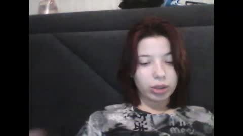 Snapshot of arinastella27 chatting on November 3, 7:59 pm arinastella27 online show from November 3, 7:59 pm