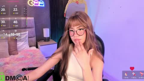 Ari  online show from March 30, 8:43 pm