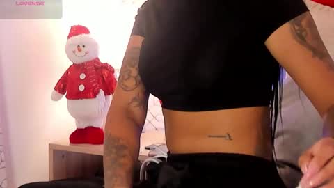 Ari Robert online show from November 24, 4:01 am