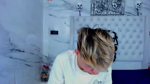 celina online show from November 1, 6:21 pm