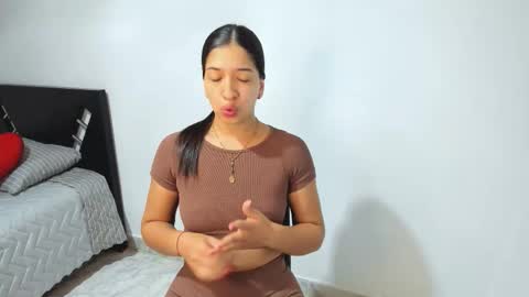 aristena_01 online show from November 25, 11:05 pm