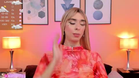 Snapshot of arivega chatting on December 5, 8:55 am Nice to meet you thumb up me please its important I LOOK MY BIO DOWN online show from December 5, 8:55 am