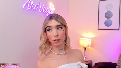 Snapshot of arivega chatting on February 21, 12:27 am Nice to meet you thumb up me please its important I LOOK MY BIO DOWN online show from February 21, 12:27 am