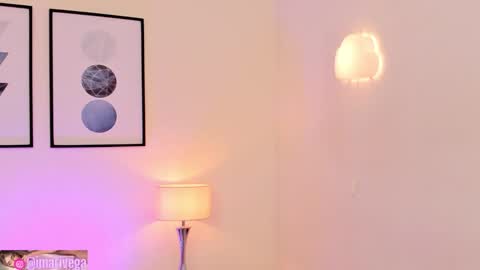   Nice to meet you  thumb up me please its important I  LOOK MY BIO DOWN online show from January 15, 5:49 pm