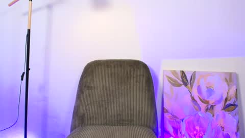   Nice to meet you  thumb up me please its important I  LOOK MY BIO DOWN online show from July 16, 10:49 pm