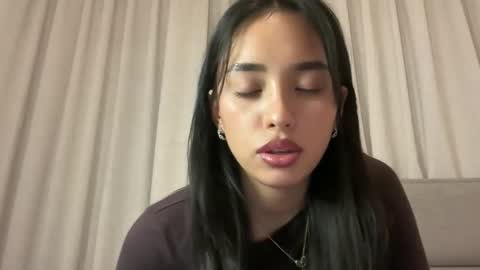 Lily online show from November 25, 7:36 pm