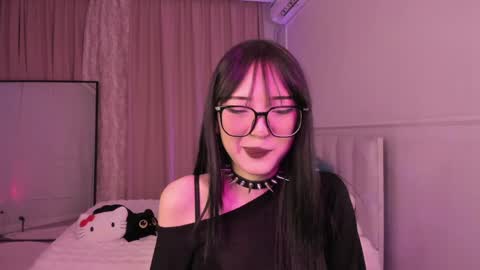 Ariya online show from April 24, 2:08 pm