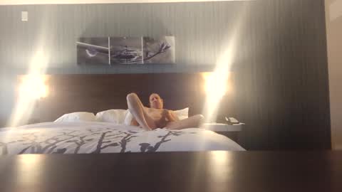 Snapshot of ark_angel_sexy_oxoxox chatting on December 1, 6:30 pm ark_angel_sexy_oxoxox online show from December 1, 6:30 pm